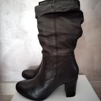 Stivale in vera pelle