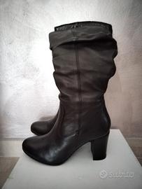 Stivale in vera pelle