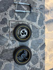 Cerchi  forcelle aprilia sr50