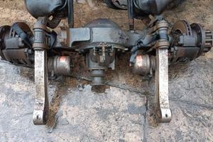 PONTE POSTERIORE PNEUMATICO IVECO 120E18
