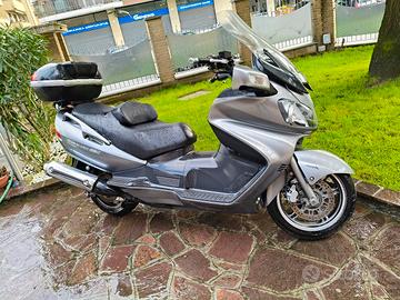 Suzuki Burgman 650 