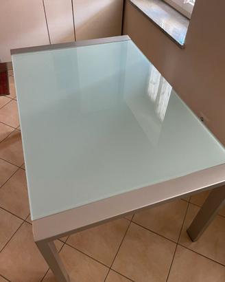 Tavolo allungabile moderno in vetro e metallo