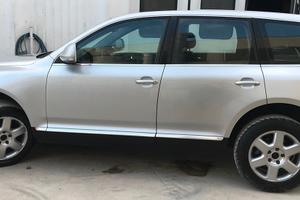 VOLKSWAGEN Touareg - 2007