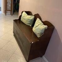 Panca tavoli parete attrezzata