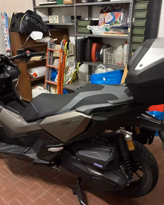 Honda Adv 350