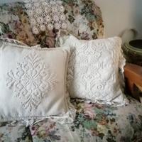 Coppia cuscini ricamati a mano lavorazione sarda