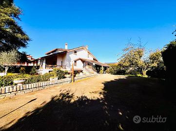 VILLA SINGOLA A ANGUILLARA SABAZIA
