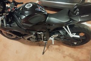 Suzuki gsx-r 750 k9