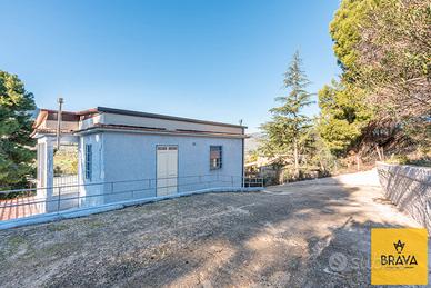 Villa indipendente con giardino a Villafrati