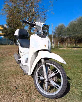 Aprilia Scarabeo 50 4T - Gomme nuove e bauletto