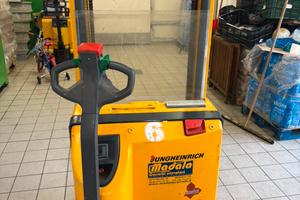 Transpallet elevatore
