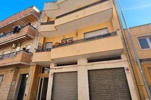 GROTTAGLIE - Appartamento con garage