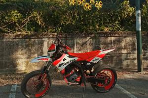 Fantic 125 motard performance targato