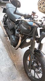 Triumph street twin 900