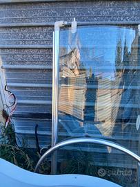  vasca in vetroresina e cabina doccia