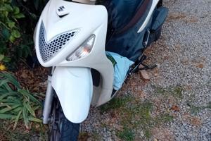 Gomme nuove uguale a Honda attenzion! Senza baule)