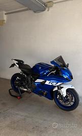 Yamaha YZF-R7