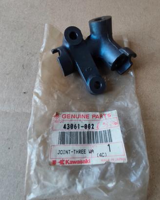 GIUNTO A TRE VIE ORIGINALE KAWASAKI NUOVO KZ400 KZ