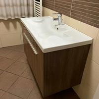 Mobile bagno + lavello + rubinetto