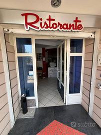 Attività / Licenza di 200 m² con 5 locali a Orta d