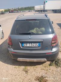 Auto in buonissime condizioni ma con carrozzeria d