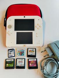 Nintendo 2DS/3DS + caricatore  e custodia + giochi