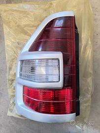 fanale posteriore sx Pajero v60 
