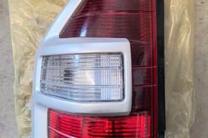 fanale posteriore sx Pajero v60 