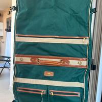 porta abiti da viaggio