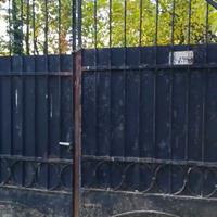 cancello/portone in ferro pieno smontato +ganci