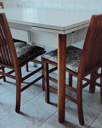 Tavolo cucina allungabile con 4 sedie