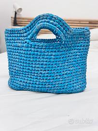 Borsa uncinetto azzurro perlato