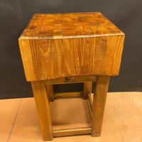Ceppo in legno da macellaio restaurato