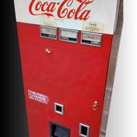 Frigo distributore bottiglie Coca Cola anni 60