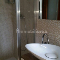 Mobile sospeso da bagno