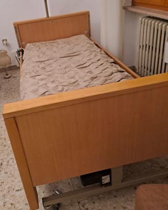 Letto ortopedico per disabili