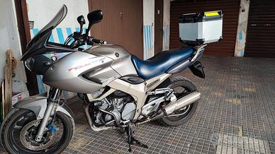 Moto Yamaha TDM 900 anno 2004 