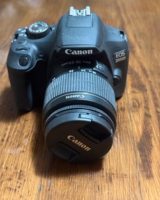 canon EOS 2000D + EF-S 18-55 mm nuova