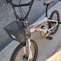 bicicletta bmx