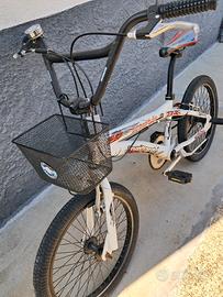 bicicletta bmx