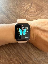 Apple Watch SE 40 mm Gold case gps