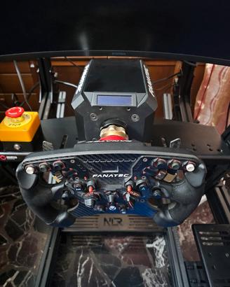 Fanatec dd1 con pedaliera V3 e cambio manuale