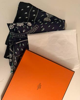 foulard in seta hermes