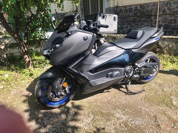 Tmax  560 limited efition