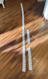 Striscia di pizzo in cotone lavorato all’uncinetto