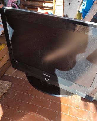 televisore 24 pollici 