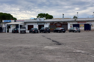 Si affitta Locale Commerciale