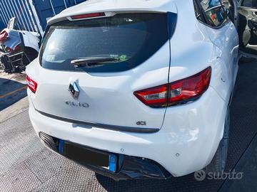 ricambi per renault clio anno 2015