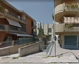 Garage a San Benedetto del Tronto (AP)