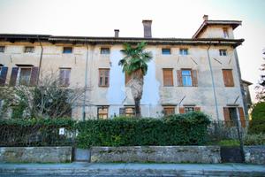 RUSTICO A AIELLO DEL FRIULI